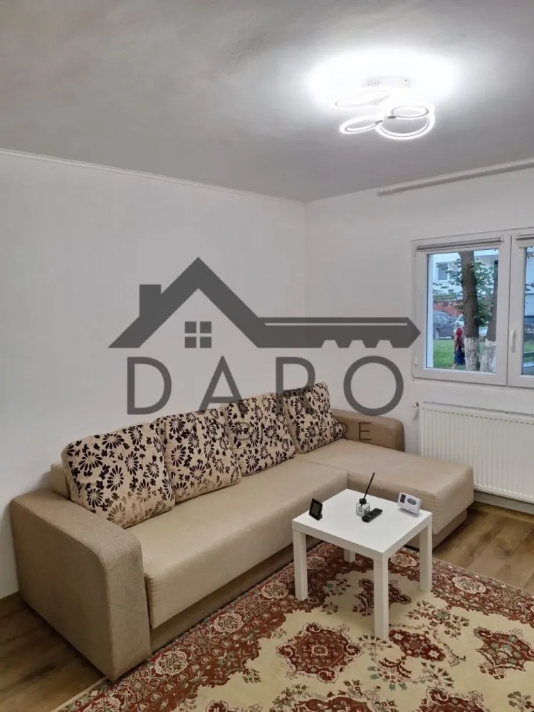 Închiriez garsoniera confort 1,Tudor, parter, strada Viitorului. - Închiriez garsonieră confort 1, parter, amenajată, mobilata si utilata modern.
Confortul termic este asigurat de o centrală termica si termopan.
Suprafata utilă este de 30 mp. oferindu-ti un spatiu confortabil
Tel.0.***************.2