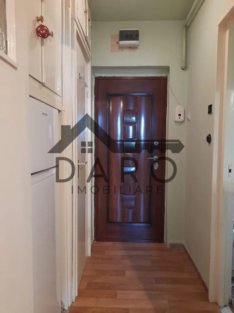 Garsoniera de închiriat, în Aleea Carpați. - Garsoniera de închiriat, pt termeni lung.
Pt alte detalii sunați. Mulțumesc