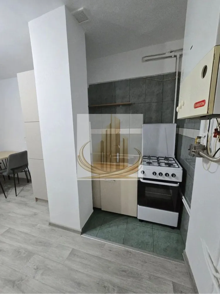 🏡Ap Aradului 2 camere - 🏡 Grand Mobilis vă propune spre închiriere un apartament în zona Aradului – Timișoara

Grand Mobilis vă oferă spre închiriere un apartament situat în una dintre cele mai căutate zone ale Timișoarei – zona Aradului, ideal pentru un stil de viață confortabil și acces rapid către punctele de interes ale orașului.

📍 Localizare: zona Aradului, Timișoara
🏢 Etaj: parter
🛋️ Stare: complet renovat recent
🪑 Dotări: mobilat și utilat complet
✨ Caracteristici: apartament modern, bine compartimentat, cu finisaje de calitate

Locuința se află într-o zonă liniștită, dar foarte bine conectată la mijloace de transport, supermarketuri, școli și alte facilități urbane. Este alegerea ideală pentru un cuplu, o persoană activă sau chiar pentru cei care lucrează de acasă și își doresc confort și accesibilitate.

💰 Disponibil imediat

Pentru mai multe detalii și programări la vizionare, nu ezitați să ne contactați.