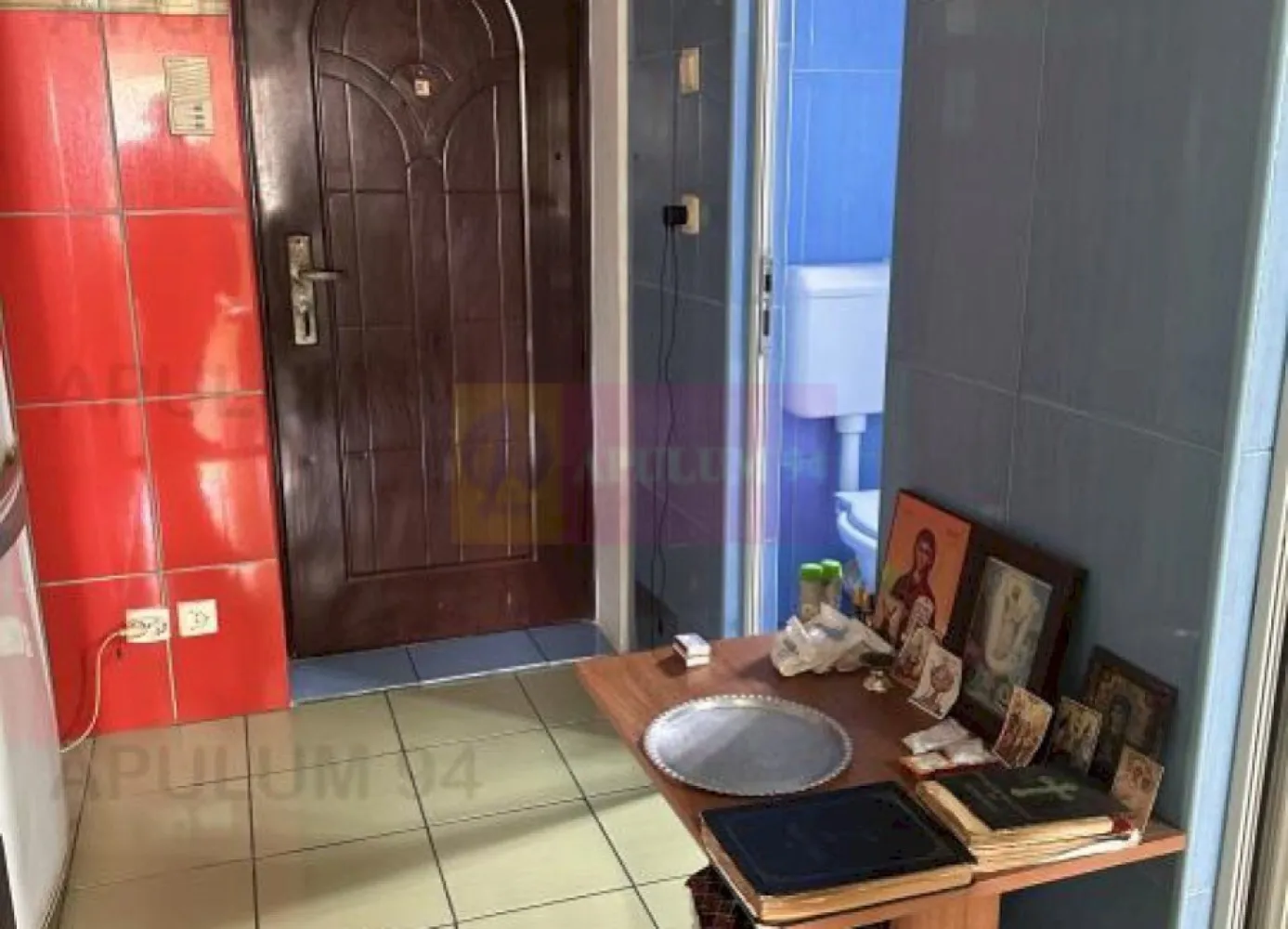 Garsoniera Calea Ferentari-Nasaud - "Compania imobiliara Apulum 94 va propune o garsoniera confort 1 ,decomandata situata in zona Calea Ferentari cu o suprafata utila de 37 mp,suprafata total de 40 mp intr-un bloc 1987.Garsoniera are ca imbunatatiri: gresie,faianta,parchet,termopan,usa metalica si se vinde mobilata si utilata(aragaz,masina de spalat).Eliberarea se face la semnarea actelor..Pentru mai multe detalii sau vizionare va rog sa ma contactati la numarul de telefon 0733683454 -Dorin Dinu"
