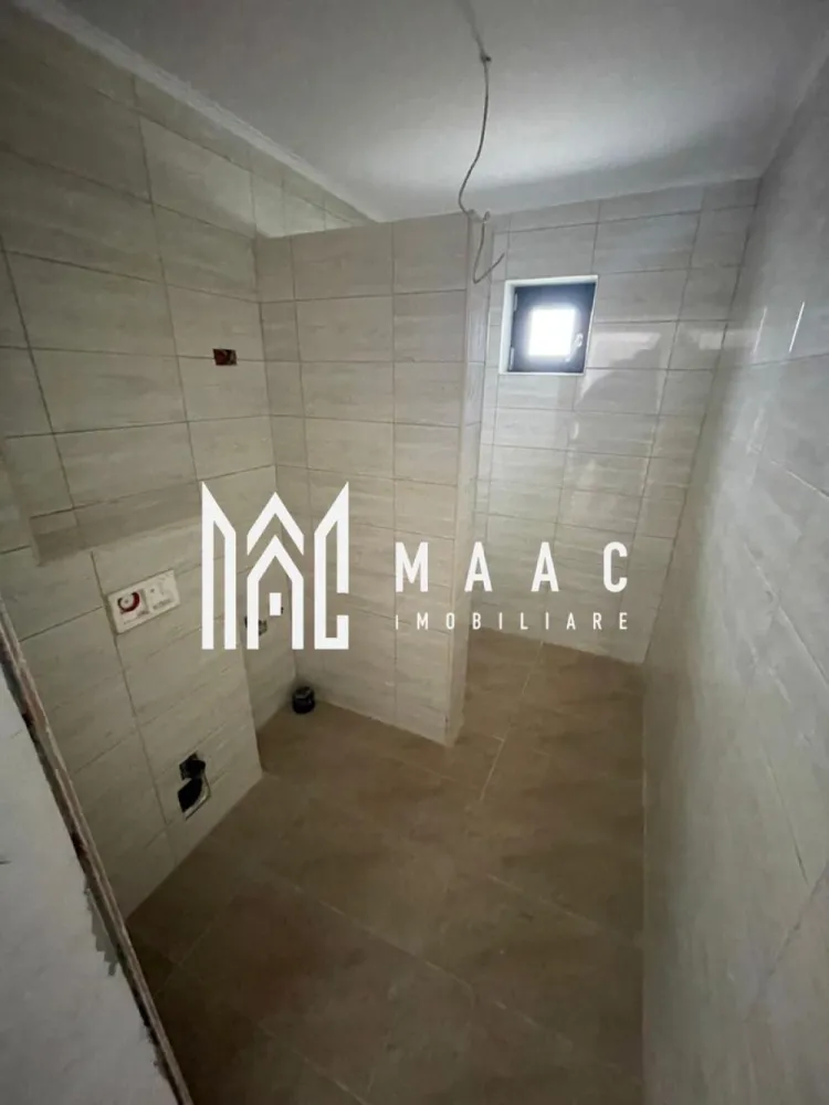 Casa de închiriat | 9 camere | 260mp utili | Sacel