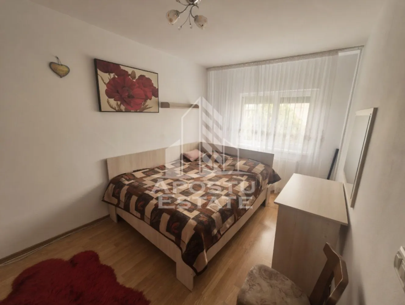 Apartament 2 camere, 54 mp, etaj 4/4, acoperiș nou