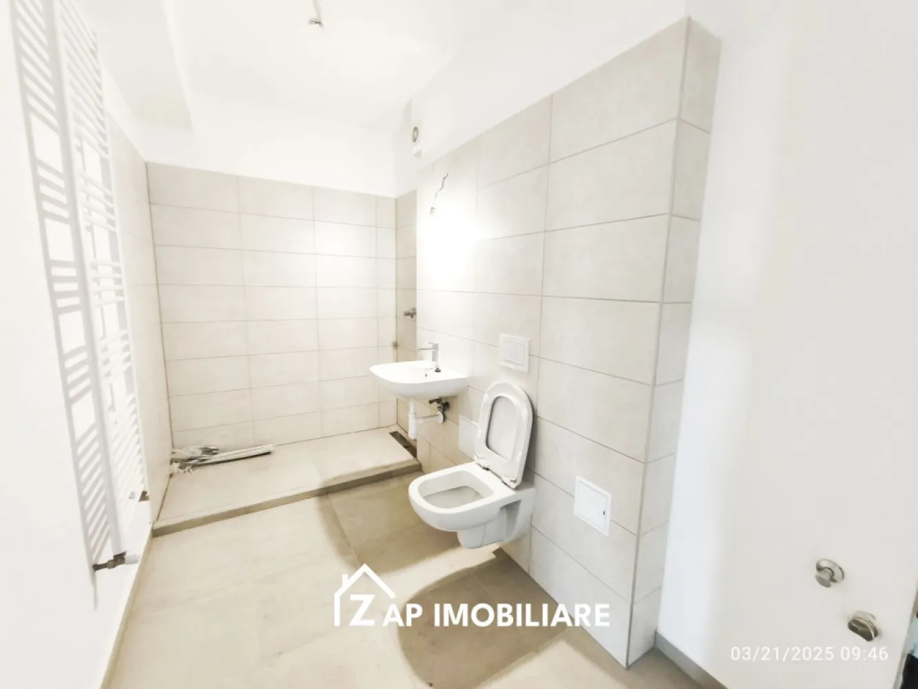 Maurer - Spatiu comercial - Parter - 91 mp, 2 toalete si balcon