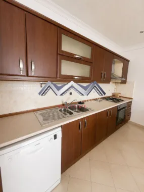 Apartament 3 camere Otopeni central | mobilat, utilat | lângă piață