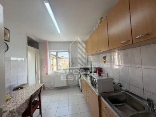 Apartament cu 2 camere de vânzare , Zona Lipovei , Timisoara