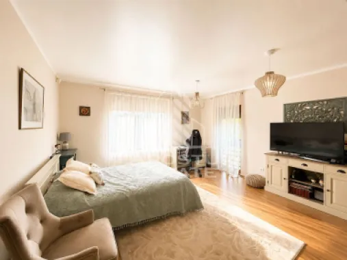 Casa individuala cu gradina si terasa, 6 camere, zona Mehala