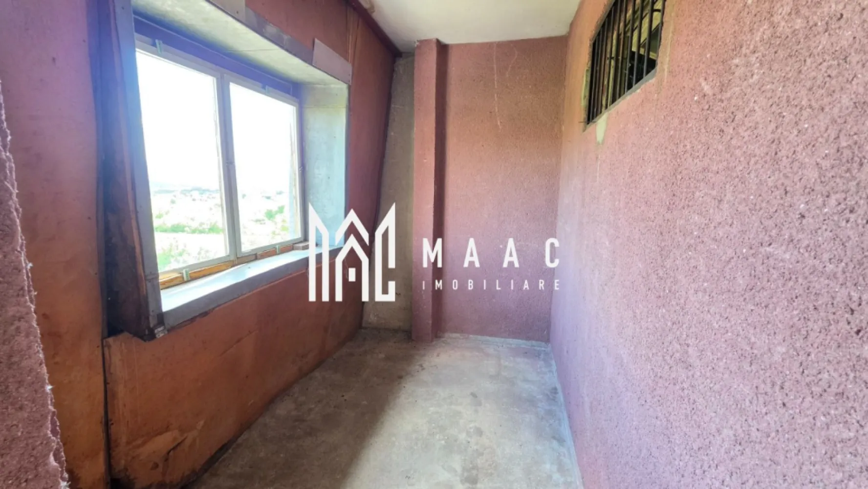 Apartament de vanzare Sibiu 3 camere decomandat | Strand | 2 bai, 2 balcoane