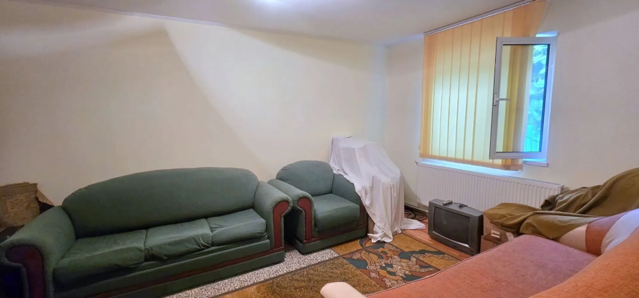 Casa la sol cu teren 1055 mp si livada - Vanatori, Galati