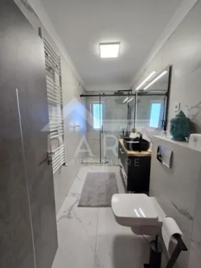 Penthouse 120 mp cu terase generoase