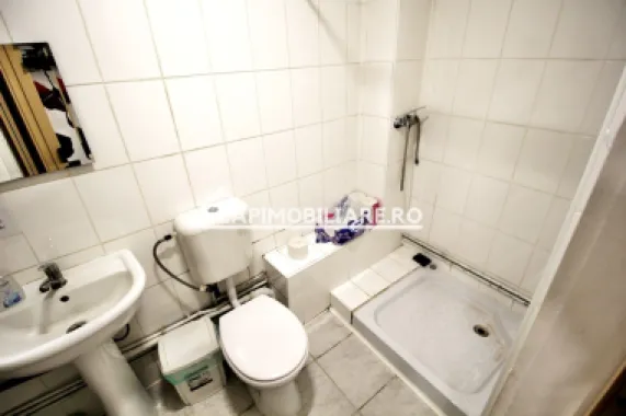 Afacere la cheie cu clientelă formată