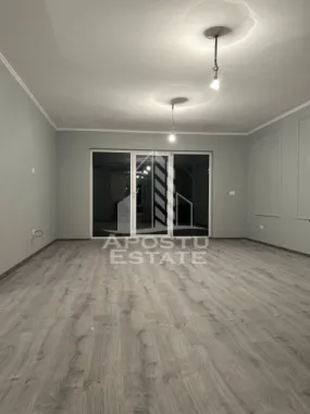 Casa individuala de vanzare, pe parter, 4 camere si 2 bai, Parta