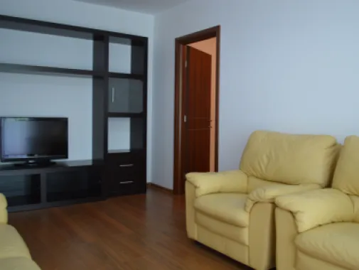 Apartament 3 camere de închiriat – Zona Titan