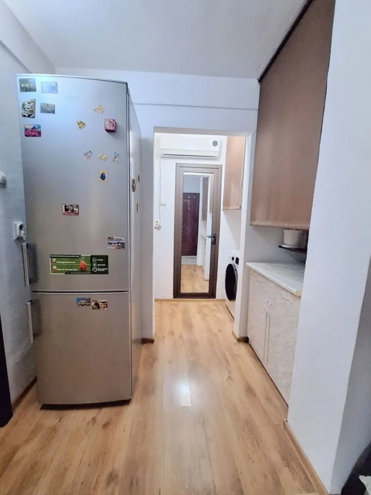Apartament 2 camere de închiriat - Micro 17 - Mobilat - 300 Euro