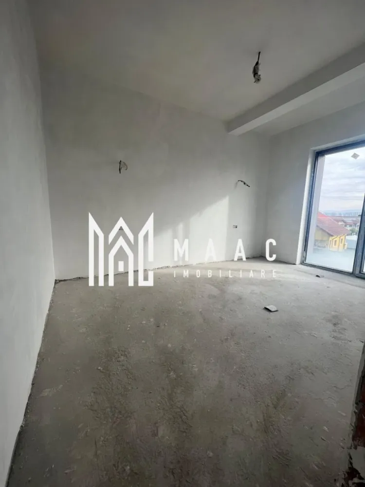 Apartament 2 camere | Dem Radulescu-Ostroveni | Bloc nou intabulat - MAAC Imobiliare vă oferă spre vânzare un apartament modern cu 2 camere, situat într-una dintre cele mai apreciate zone ale orașului – Dem Rădulescu – Ostroveni, Râmnicu Vâlcea. Proprietatea se află la etajul 2/3, într-un bloc nou, finalizat în 2025, dotat cu lift și intabulat, pregătit pentru tranzacționare imediată.

Suprafață construită: 70 m²
Compartimentare optimă:

* Living luminos și spațios
* Bucătărie separată
* Dormitor confortabil
* Baie modernă
* Logie + balcon – spații ideale pentru relaxare

Apartamentul se predă finisat la cheie, iar viitorul proprietar are posibilitatea de a personaliza finisajele după propriul gust, pentru un cămin exact așa cum și-l dorește.

Loc de parcare exterior inclus în preț, înscris în actul de proprietate – un avantaj important într-o zonă aglomerată.

Achiziția se poate realiza prin orice modalitate de plată, ceea ce face această ofertă accesibilă și flexibilă.

Un apartament nou, modern, excelent poziționat și cu facilități complete – o oportunitate ideală oferită de MAAC Imobiliare.

Pentru informații suplimentare sau pentru o vizionare, vă stăm cu drag la dispoziție!

id: CP2851694