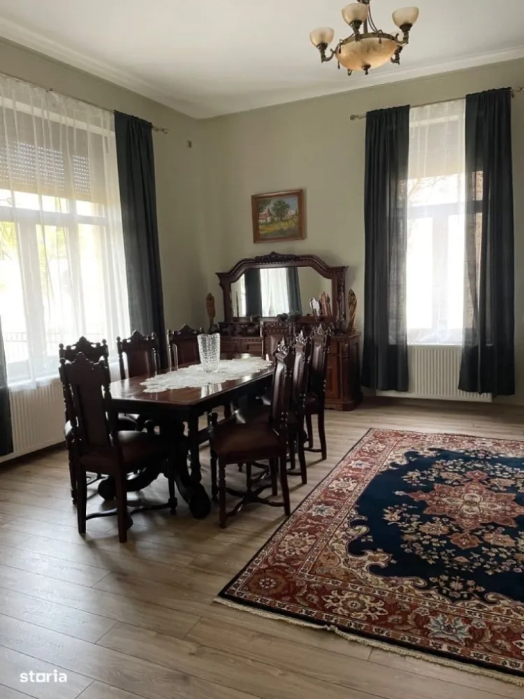 BRASADAS vinde casa cu 3 dormitoare in zona Titulescu.