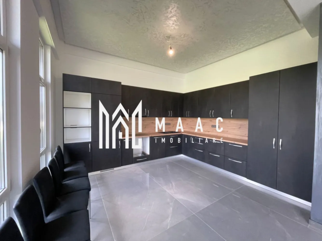 Casa de lux | Teren 1190 mp | Piscina interioara