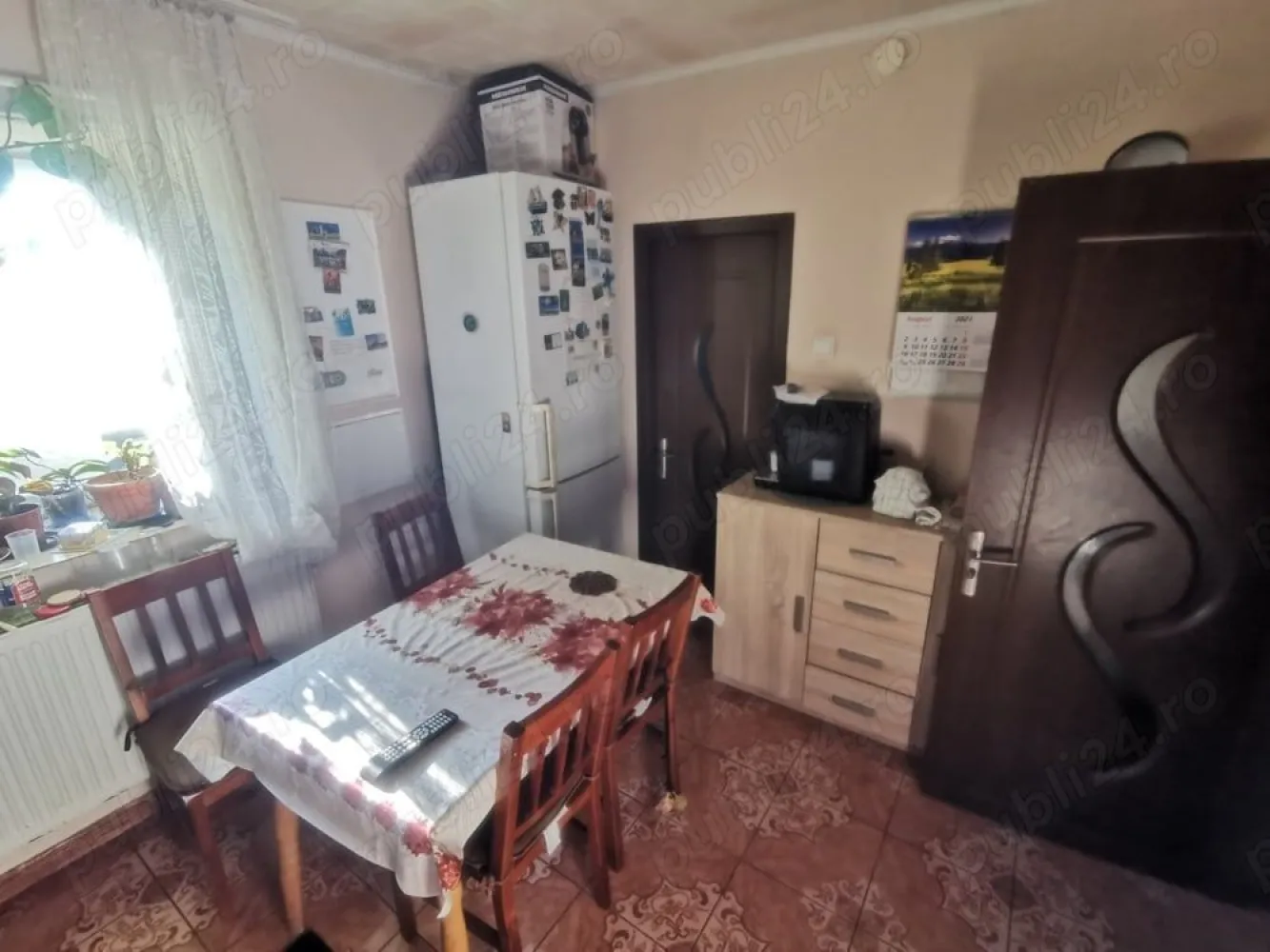 vand casa Satu Mare str spicului 3 cam placa de beton - vand casa 3 cam bucatarie hol mare din hol se intra in camere, baie si bucatarie ,actele sant in regula ,este placa de beton tavanu ,se poate mansarda .