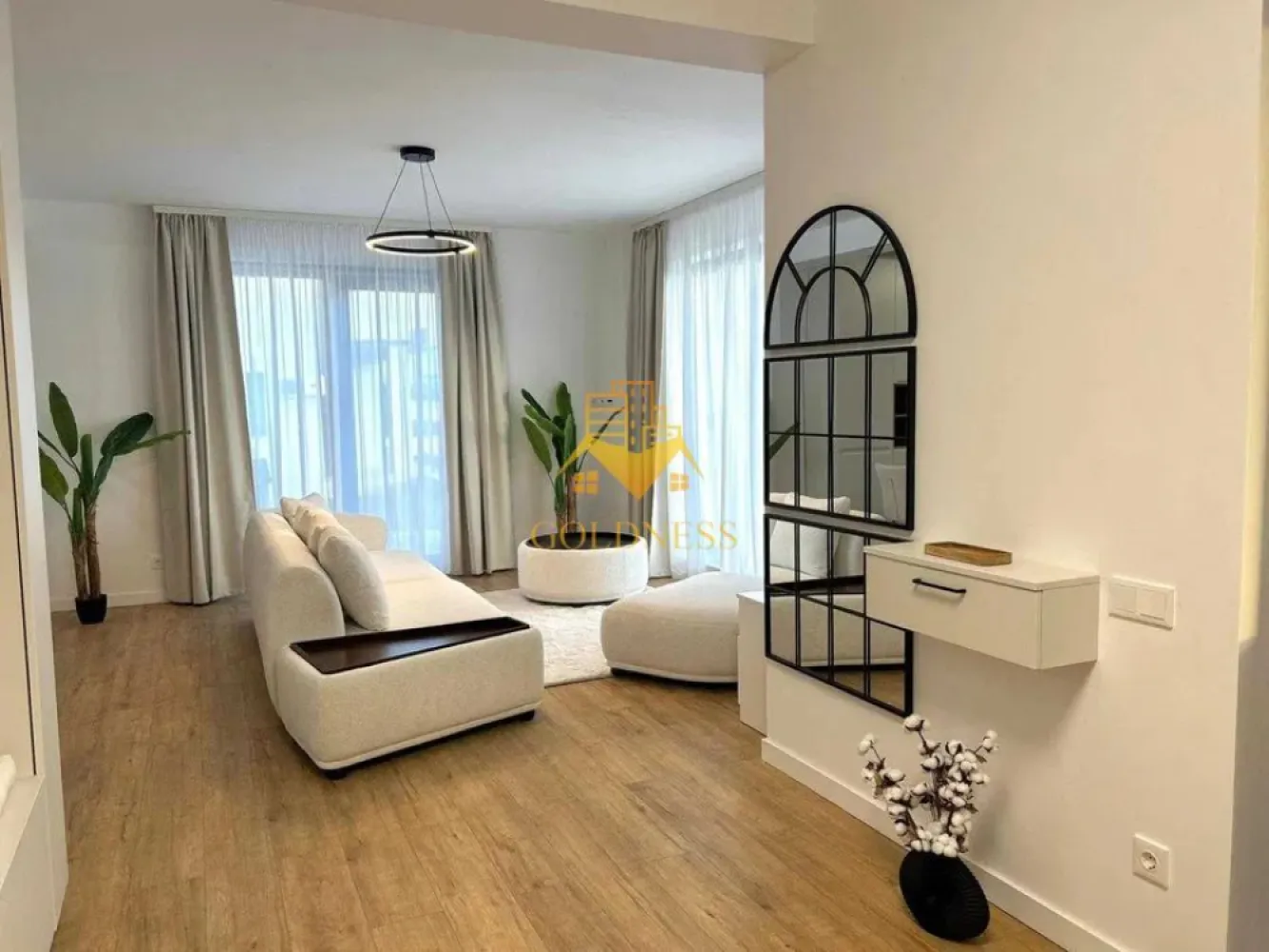 Casa individuala, 4 camere, garaj ,gradina, 3 bai, Popesti zona Baciu - GOLDNESS Imobiliare vă propune spre închiriere casa individuala cu 4 camere complet mobilat și utilata, in Popesti.
Dispune de loc de parcare acoperita!
Se află în apropierea stațiilor de transport în comun, magazine, restaurante, spații verzi, farmacii, etc. 

Apartamentul este compartimentat astfel:
 - dormitor cu pat matrimonial, dressing, noptiere, baie matrimoniala
 - dormitor, care se mobileaza la cerere
 - dormitor, care se mobileaza la cerere
 - living cu bucatarie open space complet utilată și mobilată, canapea extensibilă, loc de servit masa 
 - baie cu cabina de dus, calorifer port prosop și dulap pentru depozitare.
 - baie cu cada, calorifer port prosop și dulap pentru depozitare.
 - debara
 - terasa de 60 mp.
 - curte 340 mp

Imobilul este dotat cu toate cele necesare- centrală proprie, frigider, aragaz, hotă, mașină de spălat haine, etc. 

Dacă sunteți interesați de acest apartament și doriți să îl vizionați, dar și pentru alte oferte nu ezitați să ne contactați telefonic sau prin e-mail. Vă stăm la dispoziție!
Pentru intermediere se percepe un comision de 50% din prețul chiriei!