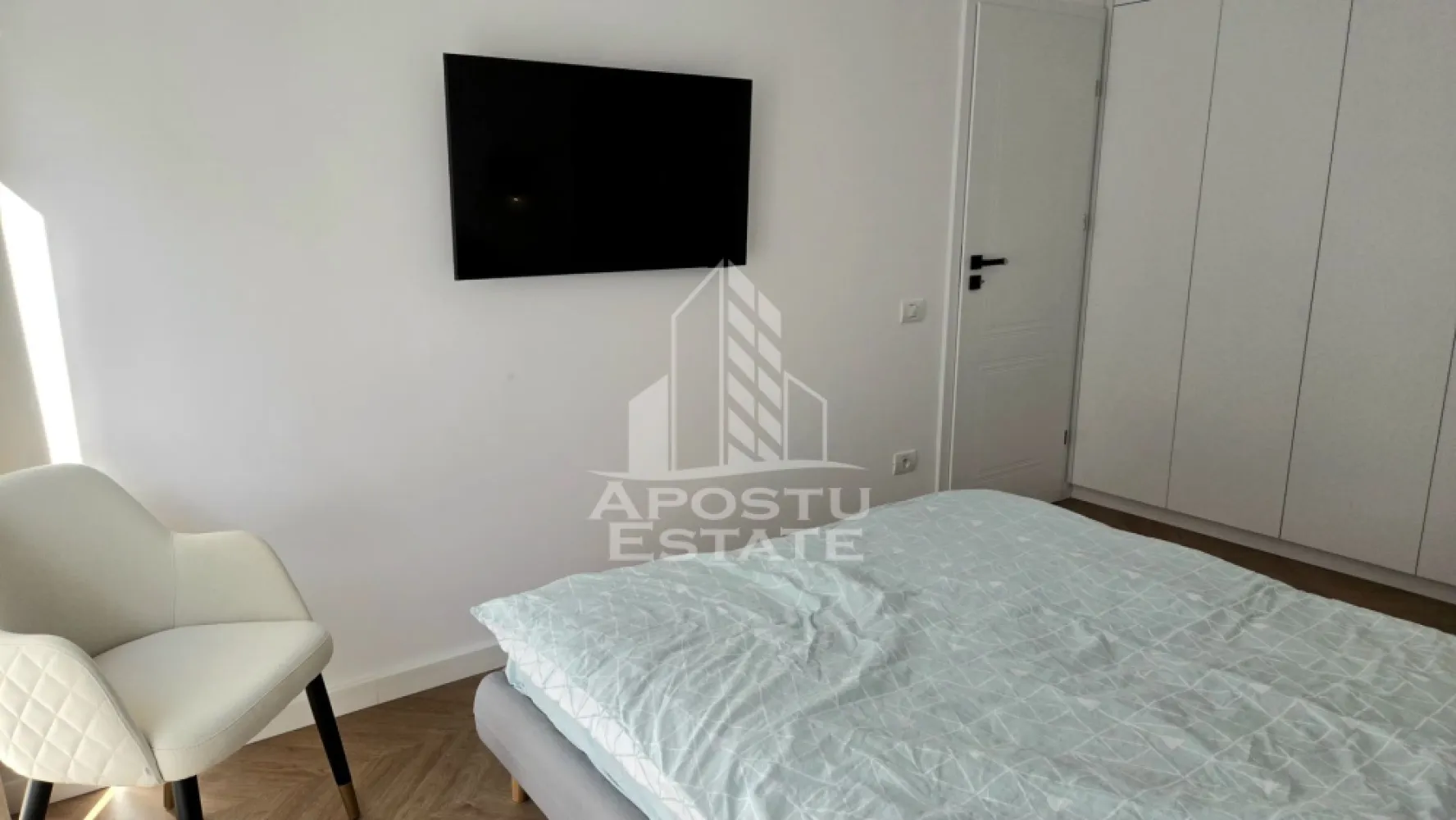 Apartament nou de vânzare,mobilat, cu 2 camere si gradina proprie, Ciarda Rosie