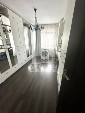 Casa individuala de vanzare cu 5 camere, P+M, zona Braytim, Timisoara