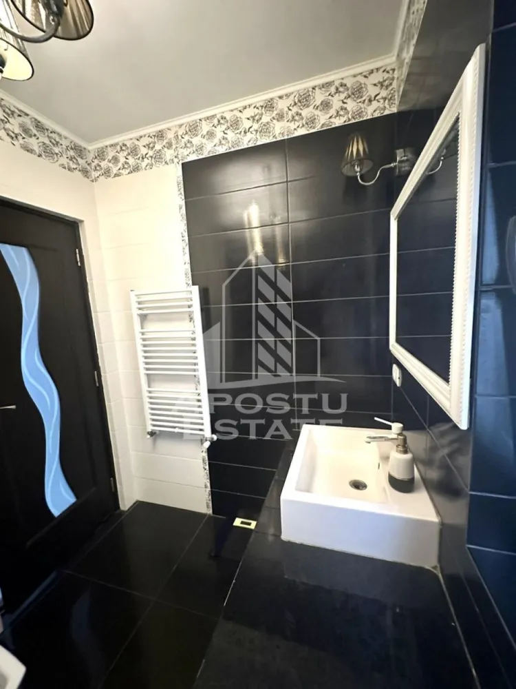 Casa individuala de vanzare cu 5 camere, P+M, zona Braytim, Timisoara