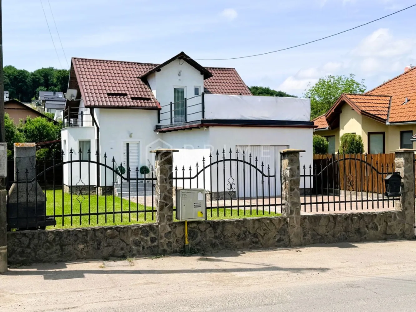 Casă individuală la 1 km de Târgu Mureș | 110 mp | Garaj | Terasă mare