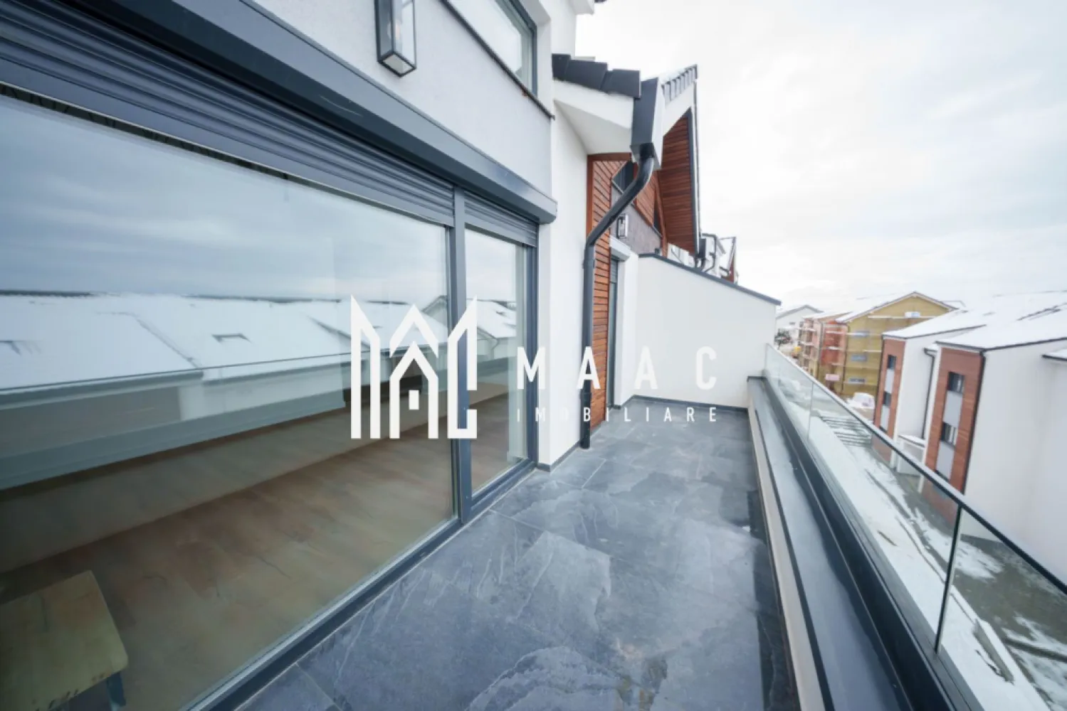 Penthouse 5 camere | 128 MP | Calitate superioară