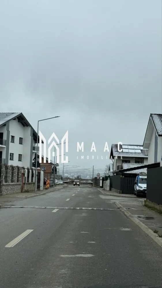 Teren Intravilan | 456 mp | Selimbar - MAAC Imobiliare propune spre vânzare o parcelă de teren intravilan, situat pe strada Unirii, în Selimbar.

Suprafața terenului este de 456 mp.
Puz de construire și certificat de urbanism aprobat pentru construirea unei case unifamiliale sau unei case cuplate (duplex).

Utilitățile se găsesc la distanța de 40 m față de teren.
Pentru PF se va adăuga un TVA în valoare de 21%.

Pentru mai multe detalii, va rugam sa mentionati CP2830179.