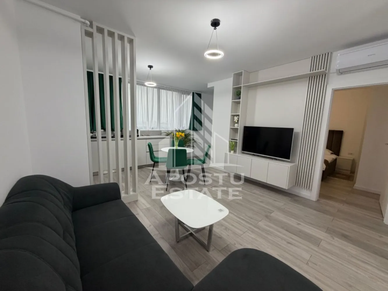 Apartament de vânzare cu 2 camere, X-City Tower,Torontalului,Timișoara - Agenţia imobiliara Apostu Estate va propune spre vânzare un apartament nou cu 2 camere ,situat în zona Torontalului ,în complexul X-City Tower,una dintre cele mai căutate zone din Timisoara . Ideal atât pentru locuinţa proprie , cat si 
pentru investiție 
Imobilul este amplasat la etajul 6 din 11, având o priveliște frumoasa , și o suprafață utilă de 46,20 mp
Și un balcon deschis 
Compartimentare :
-Bucătărie mobilată
-Living mobilat open space cu bucătăria și ieșire pe balcon 
-Dormitor matrimonial mobilat cu ieșire pe balcon 
-Baie cu cada

Apartamentul se vinde complet mobilat , conform pozelor

Beneficii suplimentare :
- Compartimentare funcțională și modernă 
- Aer condiționat 
- Zona excelenta pentru locuit sau investiţie
-Loc de parcare subteran 
Vecinătăţi :
-Lidl
-Iulius Mall
-Scoli 
-Facultatea de medicină veterinară 
-Mijloace de transport in comun

Pentru mai multe detalii si programarea unei vizionari , va stam cu drag la dispoziţie .

Agenţia imobiliara Apostu Estate vă oferă consultanta bancara gratuita prin intermediul colaboratorilor noştri pentru alegerea celui mai potrivit tip de credit , astfel încât tu să devii noul proprietar al acestui apartament
ID INTERN: CP3199729