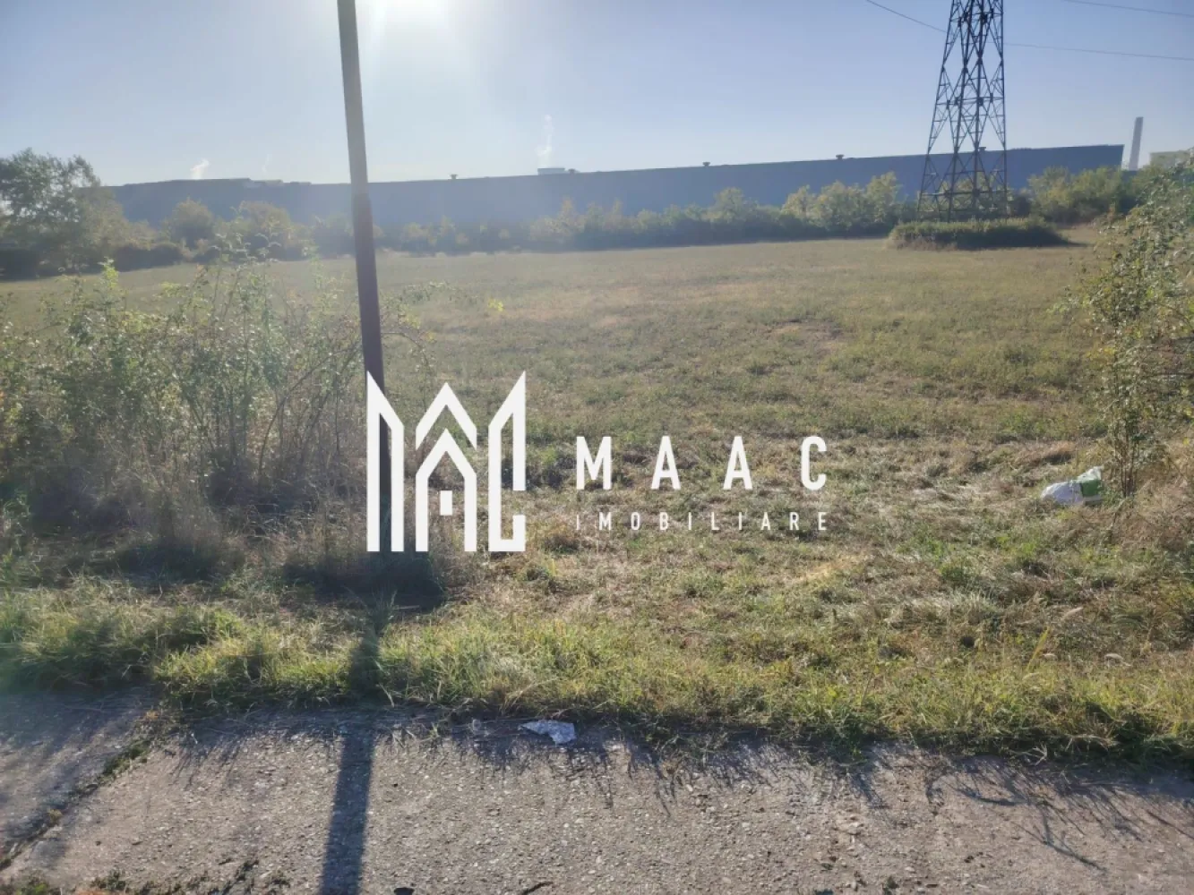 Teren de vânzare – Zonă industrială, lângă Vilmar - Maac Imobiliare propune spre vânzare un teren cu potențial industrial, situat în apropiere de Vilmar, într-o zonă cu acces facil și vizibilitate foarte bună.

📐 Suprafață totală: 11.125 mp
📏 Deschidere la drum: 99,68 ml
📏 Lungime teren: 113,28 ml

🔹 Amplasat în zonă industrială
🔹 Acces direct la drum
🔹 Ideal pentru:

construcție hală de producție

depozitare

sediu firmă

activități logistice sau comerciale

Terenul beneficiază de o poziție strategică, potrivită pentru dezvoltare industrială sau investiție pe termen lung.

📞 Pentru informații suplimentare și detalii privind documentația urbanistică, contactați Maac Imobiliare.