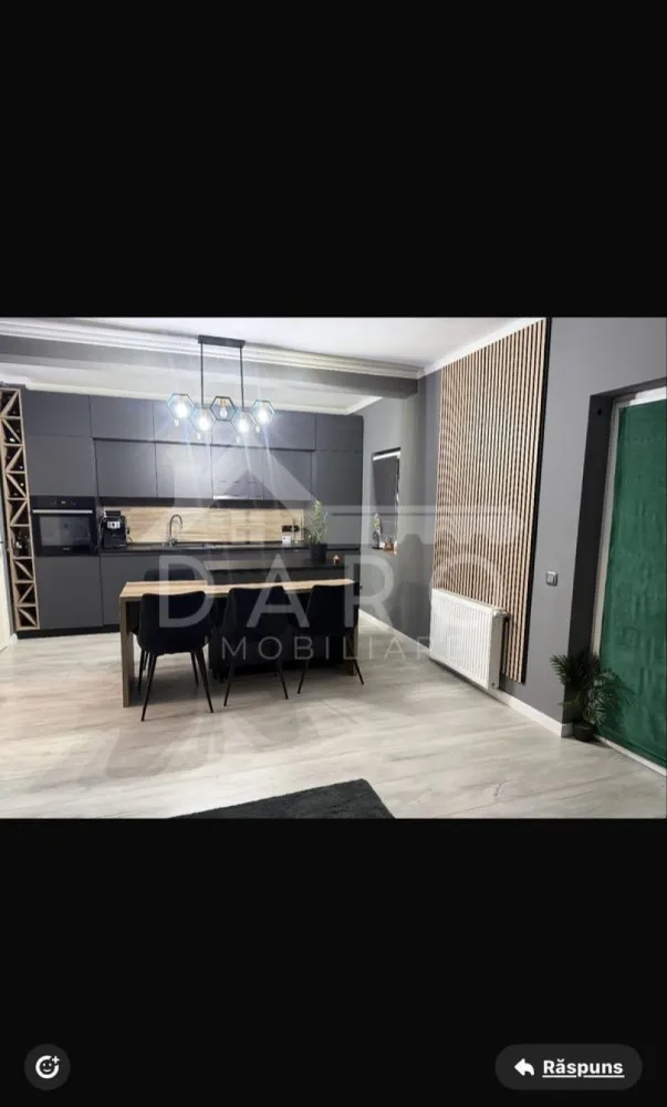 🏡 Apartament de vânzare – 3 camere | 81 mp + 3 terase | Zona Unirii – - 🏡 Apartament de vânzare – 3 camere | 81 mp + 3 terase | Zona Unirii – Strada Pomilor
Se oferă spre vânzare apartament modern, situat în zona rezidențială Unirii, pe strada Pomilor, într-un imobil nou, ideal pentru familie sau investiție.
📐 Suprafață utilă: 81 mp
🌿 3 terase: 16 mp, 7 mp și 1 mp
🏗 An construcție: 2021
✔ loc de parcare propriu, evidențiat în CF
✔ compartimentare decomandată
Compartimentare:
✔ living cu bucătărie open space – 30 mp
✔ dormitor – 12 mp
✔ dormitor – 14 mp
✔ 2 băi – 5 mp și 6 mp
✔ dressing – 4 mp
✔ cămară – 2 mp
✔ holuri – 2 mp și 6 mp
✔ 3 terase
Dotări și utilități:
✔ se predă la cheie
✔ mobilat și utilat complet
✔ posibilitate de predare și fără mobilier (doar cu bucătăria)
✔ finisaje moderne
✔ locuință nouă, bine întreținută
Avantaje:
📍 zonă rezidențială liniștită – Unirii
📍 spațiu generos și compartimentare practică
📍 terase multiple – ideale pentru relaxare
📍 loc de parcare inclus
📍 ideal pentru locuință sau investiție
💎 O oportunitate pentru cei care caută un apartament modern, într-o zonă nouă și apreciată din Târgu Mureș.
🤝 Proprietate promovată prin DARO Imobiliare
💳 Pentru achiziție, prin Kiwi Finance beneficiezi de:
✔ analiză GRATUITĂ a eligibilității
✔ acces la oferte de la peste 12 bănci
✔ negocierea dobânzii în favoarea ta
✔ suport complet până la semnarea contractului
📞 Detalii și vizionări:
Coman Maria – DARO Imobiliare & Kiwi Finance
📱 0749 535 729
🔑 DARO Imobiliare – găsim proprietatea potrivită.
💳 Kiwi Finance – obținem creditul pentru a o cumpăra.