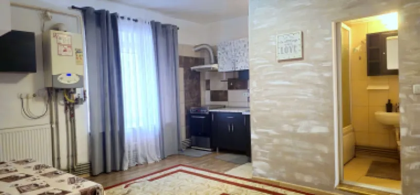 Apartament cu 2 camere la casa, 70 mp - zona centrala
