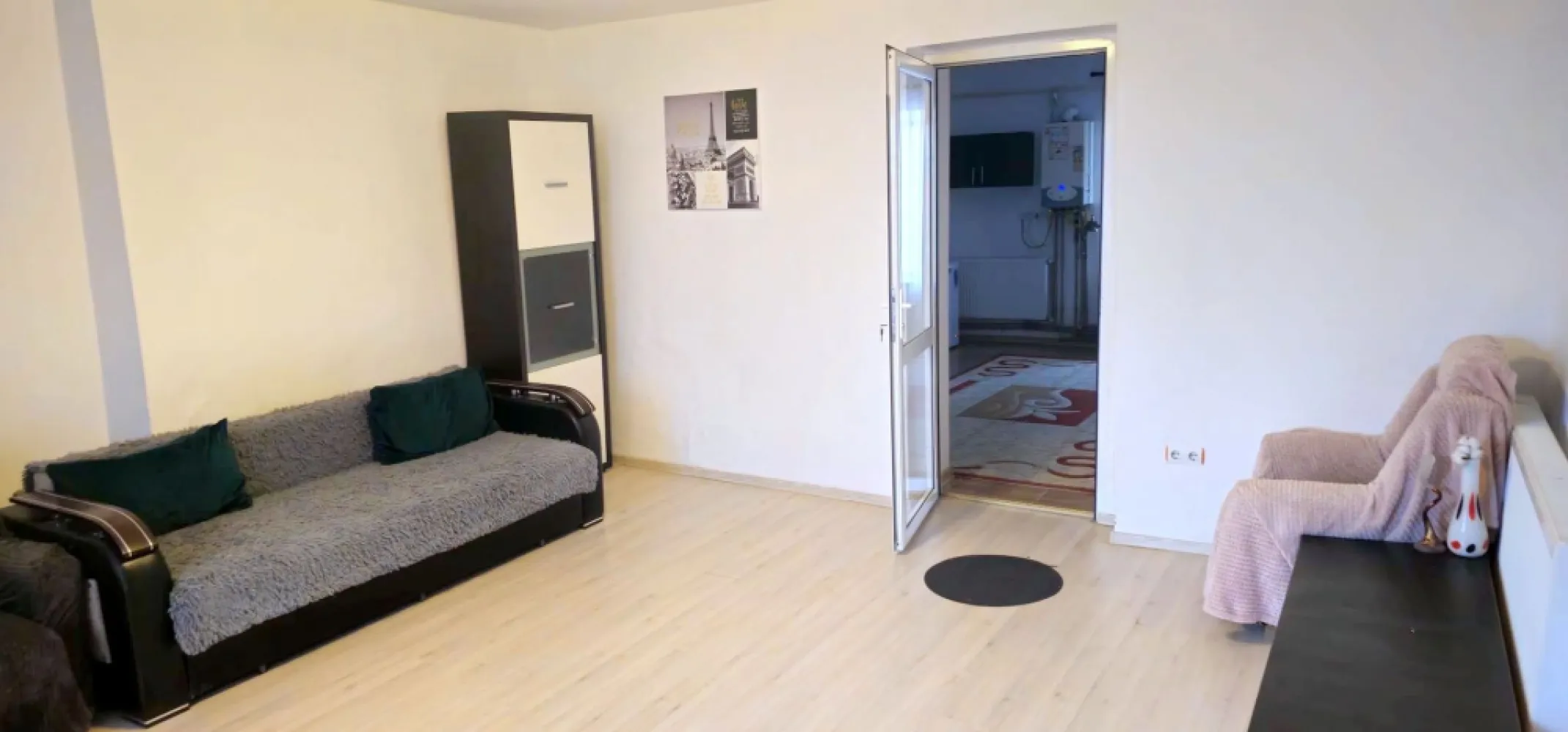 Apartament cu 2 camere la casa, 70 mp - zona centrala