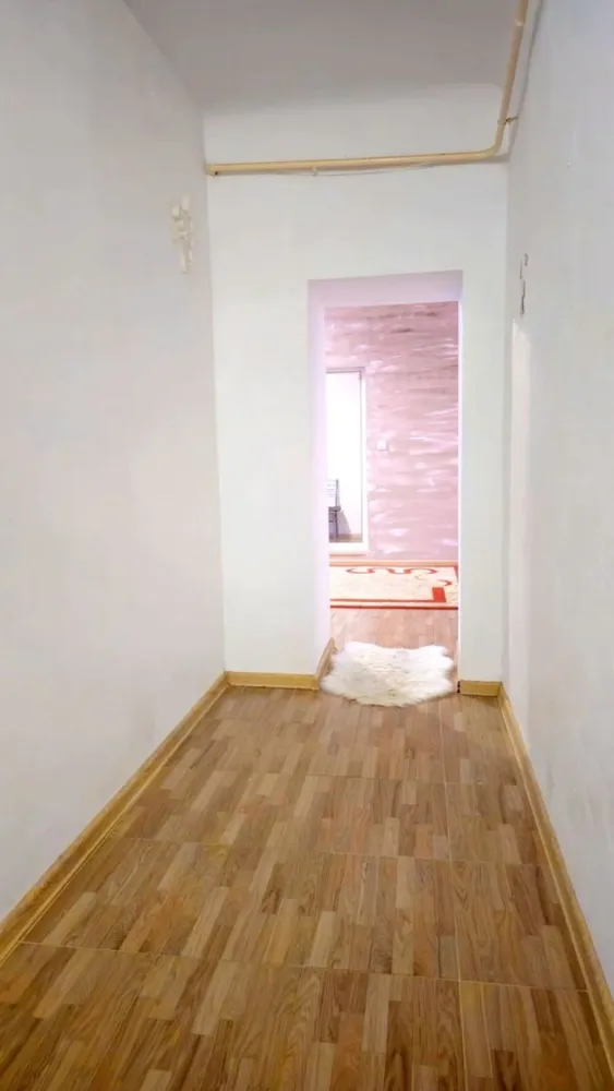 Apartament cu 2 camere la casa, 70 mp - zona centrala