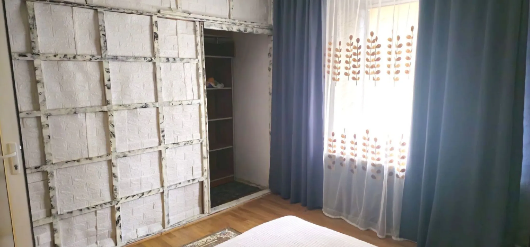 Apartament cu 2 camere la casa, 70 mp - zona centrala