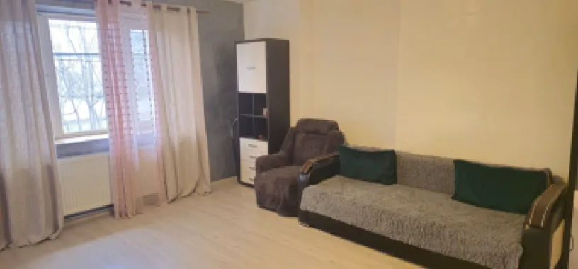 Apartament cu 2 camere la casa, 70 mp - zona centrala