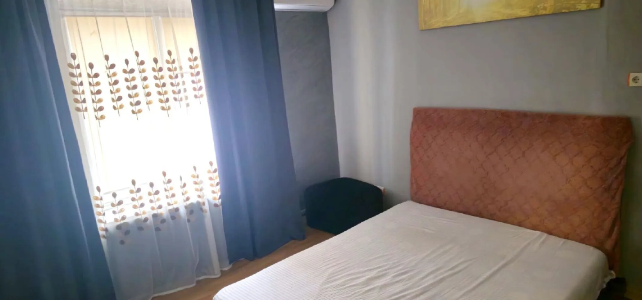 Apartament cu 2 camere la casa, 70 mp - zona centrala