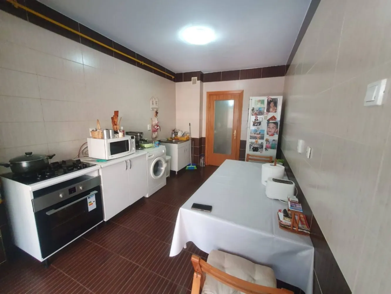 De vanzare – Apartament 3 camere -Complex Vega, Strada Tecuci