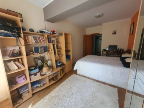 De vanzare – Apartament 3 camere -Complex Vega, Strada Tecuci