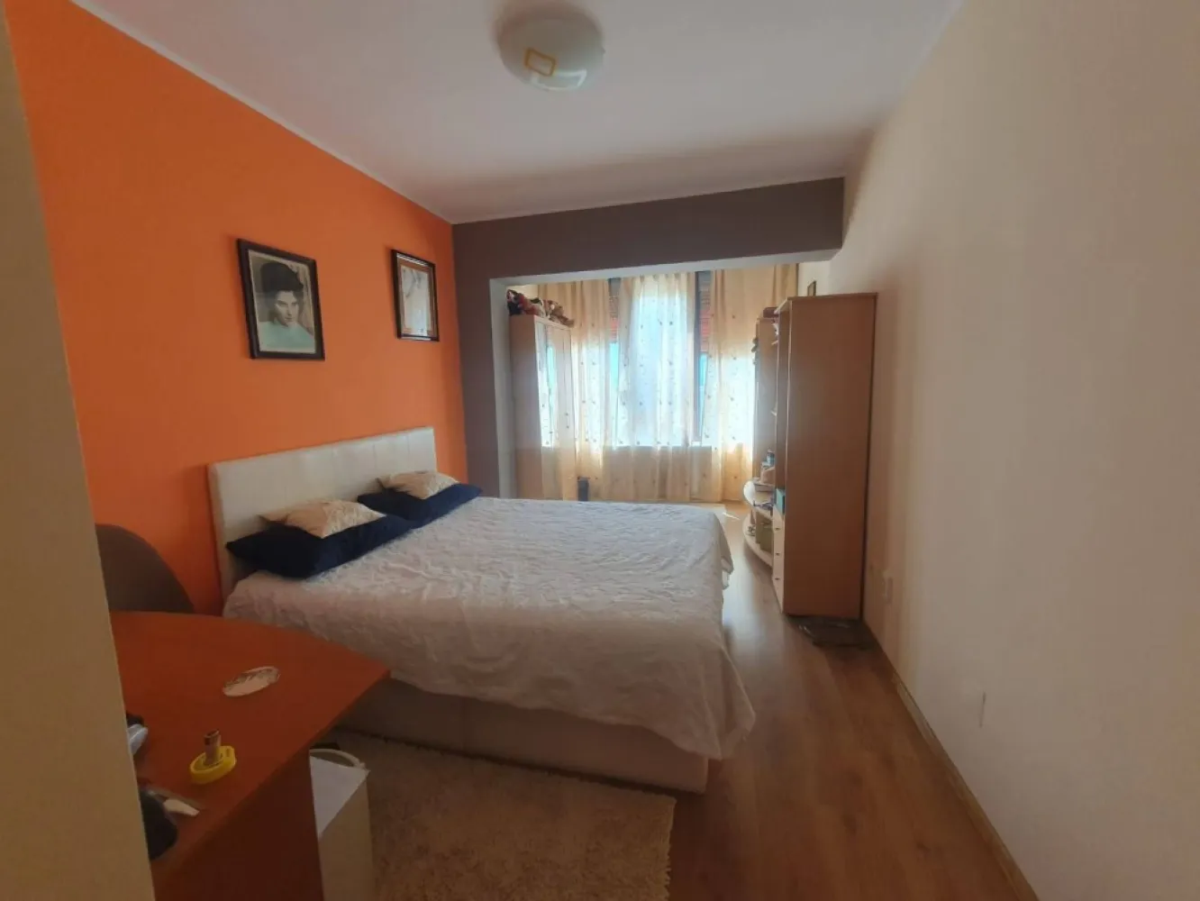 De vanzare – Apartament 3 camere -Complex Vega, Strada Tecuci
