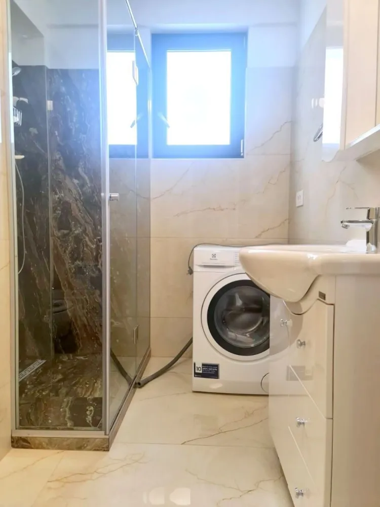 Apartament 2 camere, bloc nou - Micro 17, bloc Roka