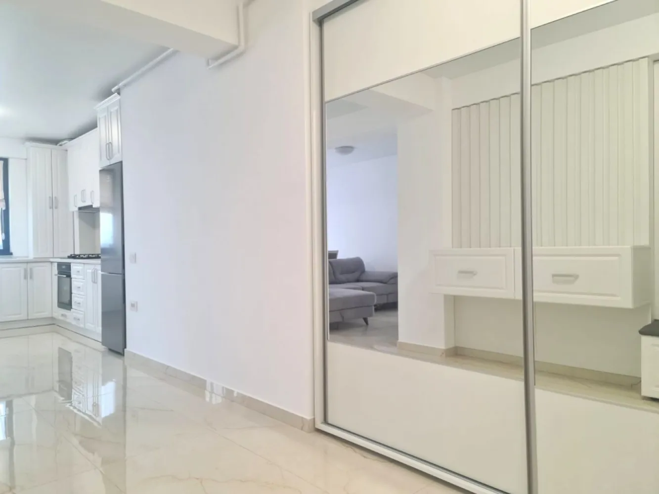 Apartament 2 camere, bloc nou - Micro 17, bloc Roka