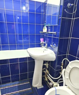 Apartament cu 3 camere, etaj intermediar - Piata Centrala
