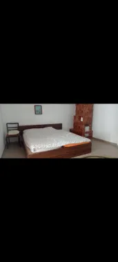 Casă de închiriat
