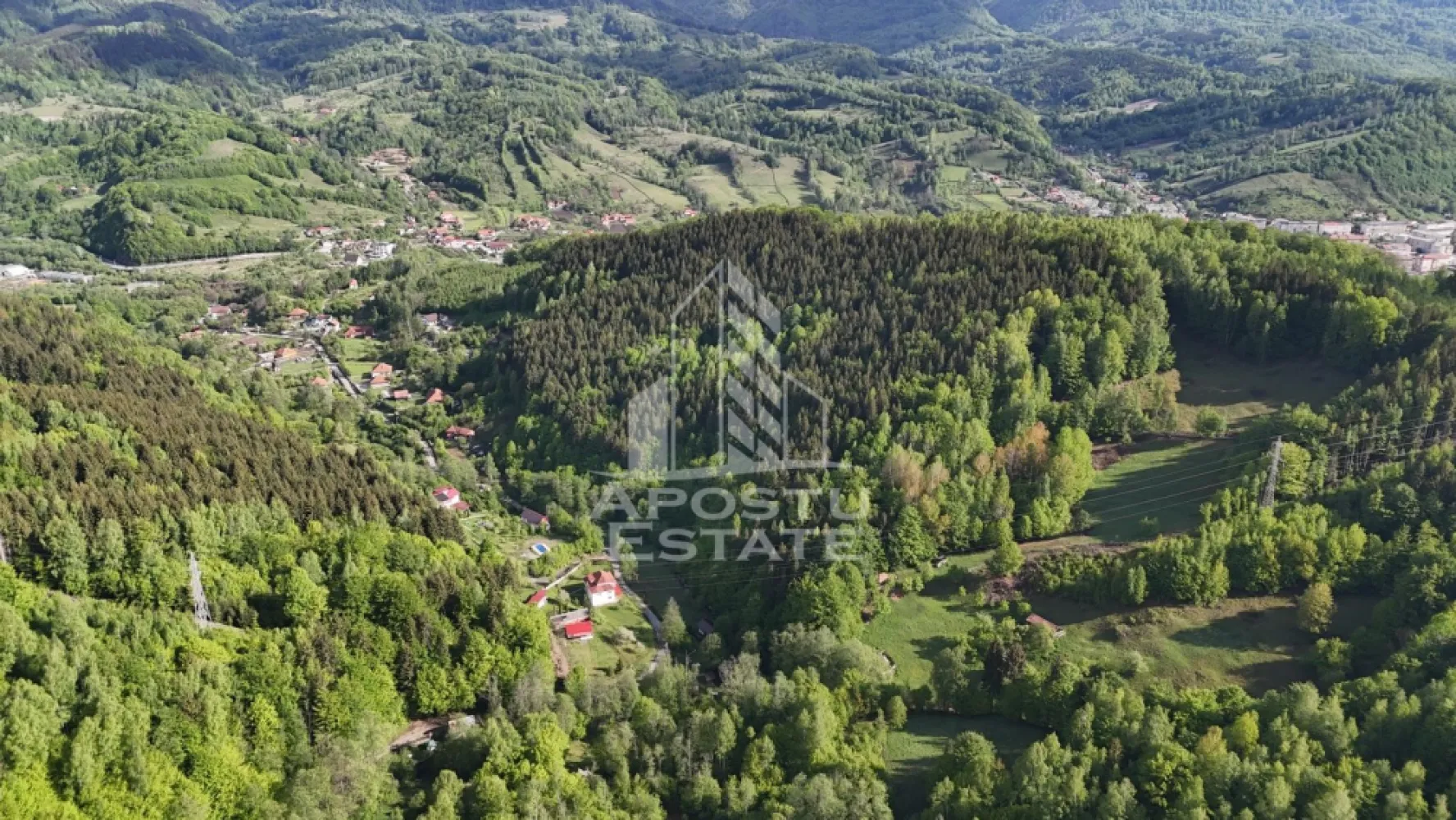 Oportunitate! Domeniu montan, cu lac propriu, oras Lupeni, Hunedoara