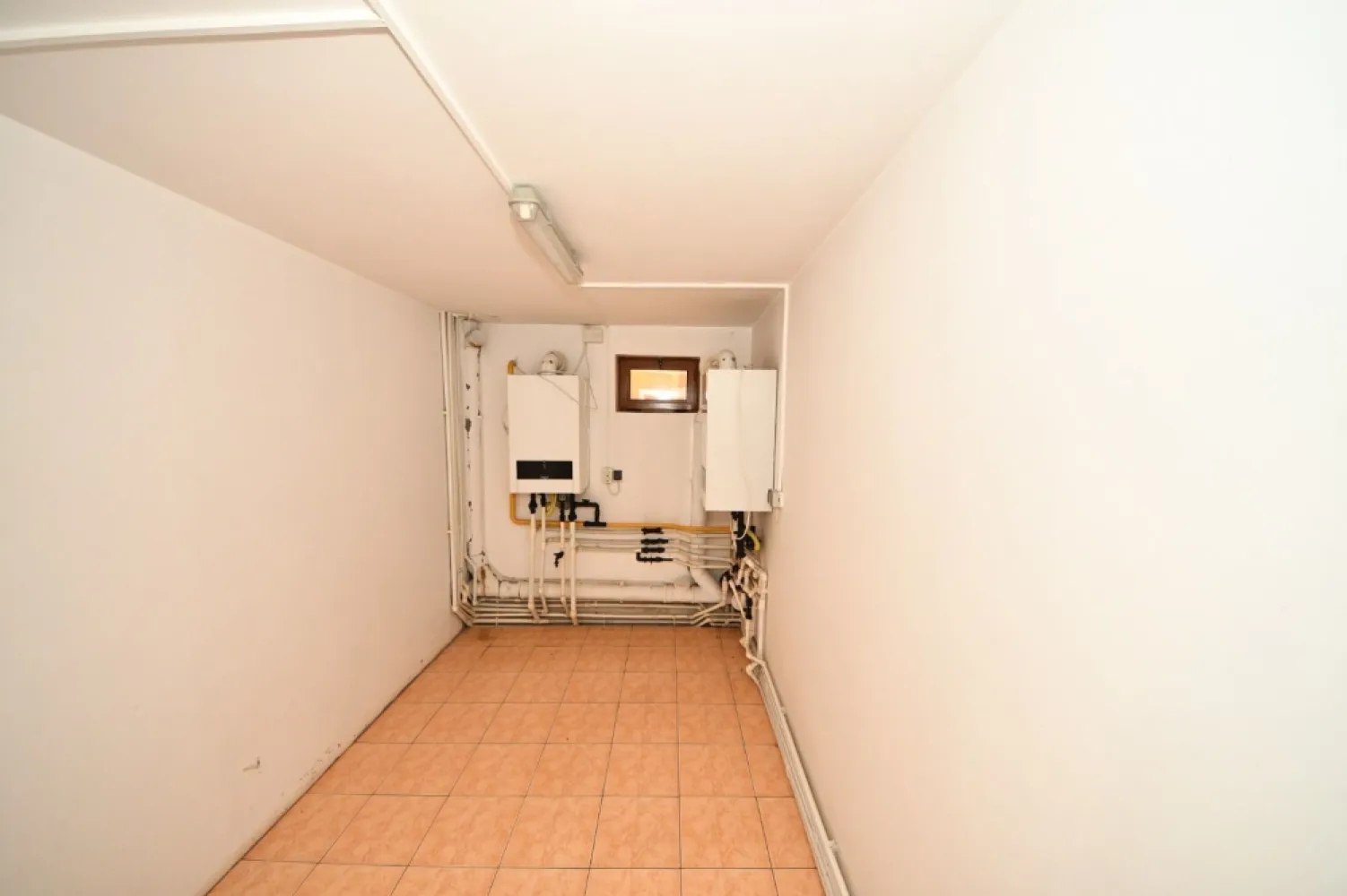 Vila spatioasa, pretabil pentru locuit/clinica, zona Micro 17 – Galati