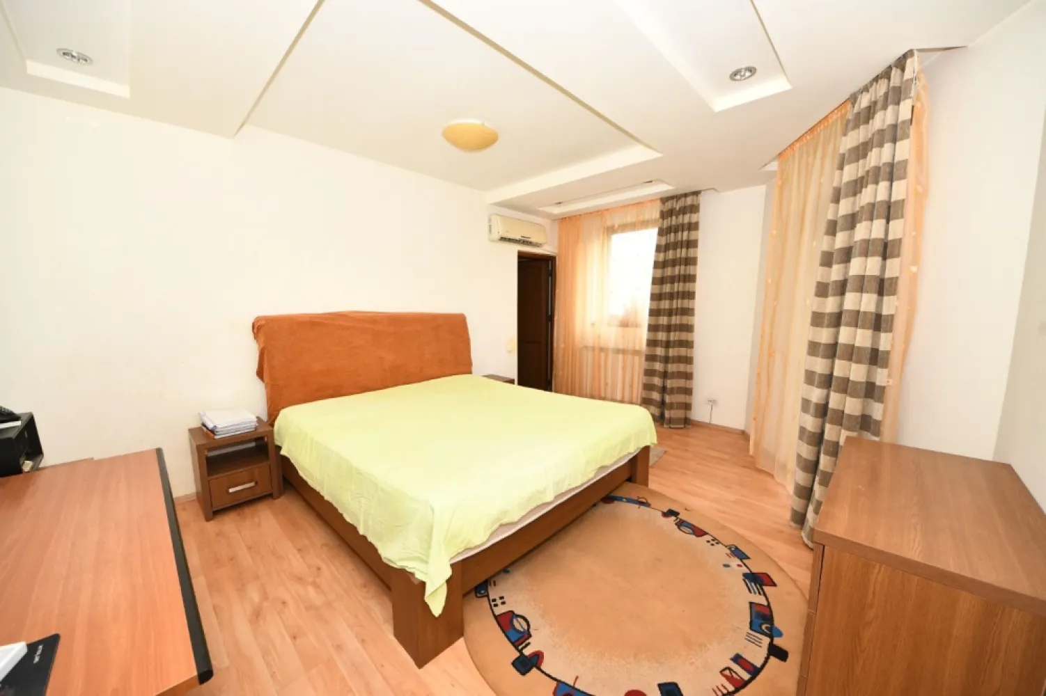Vila spatioasa, pretabil pentru locuit/clinica, zona Micro 17 – Galati