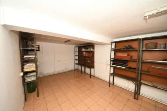 Vila spatioasa, pretabil pentru locuit/clinica, zona Micro 17 – Galati