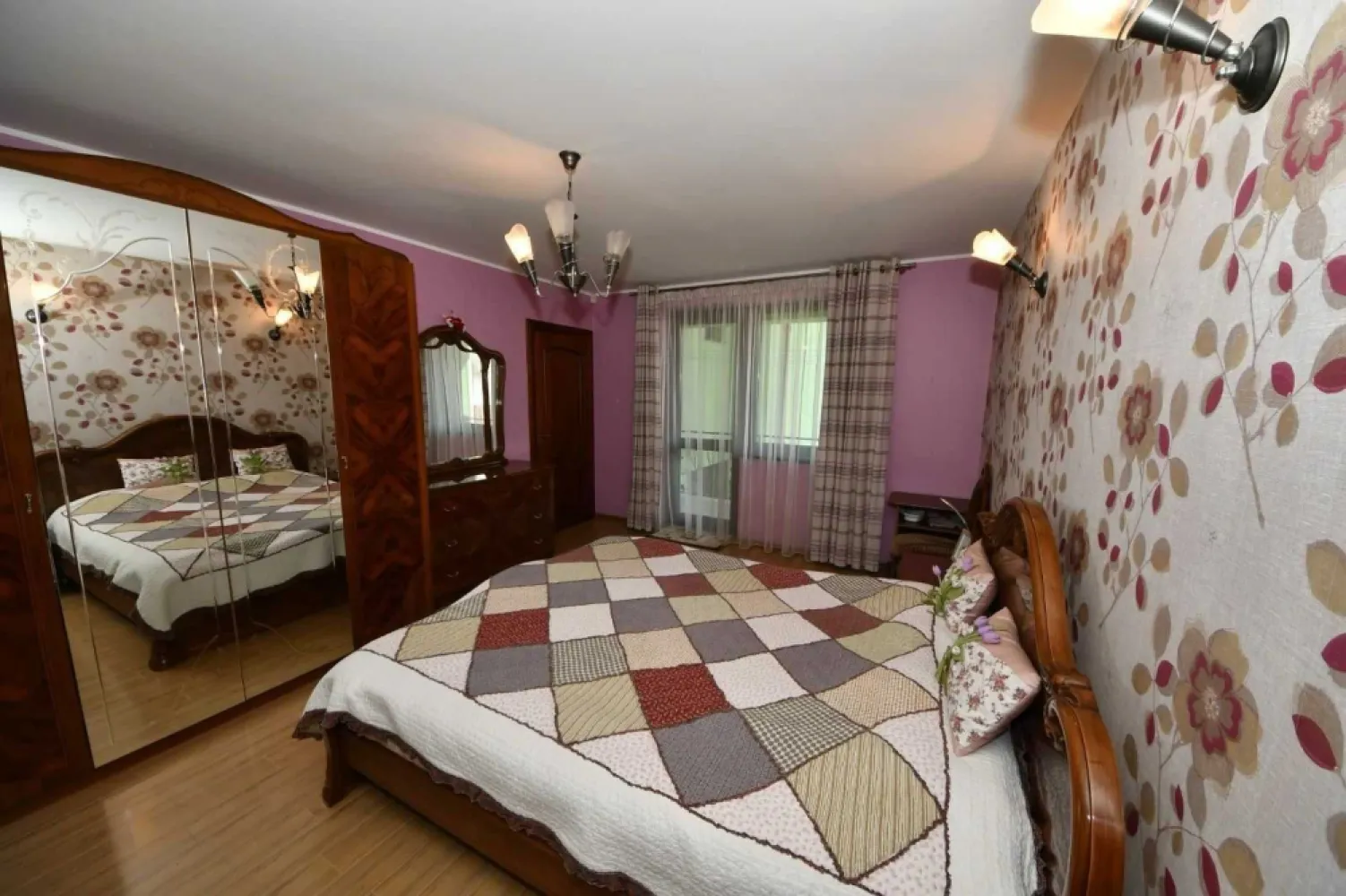 Casa de vanzare – zona Arcasilor, Galati - 280 mp utili - 275000 euro