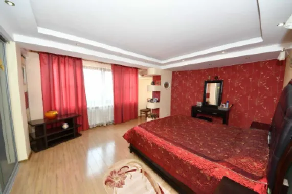 Casa de vanzare – zona Arcasilor, Galati - 280 mp utili - 275000 euro